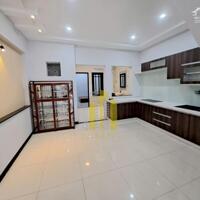 Chỉ 22 Triệu Có Ngay Nhà Phố Sân Rộng Gần Cầu Sài Gòn
