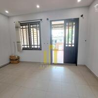 Chỉ 22 Triệu Có Ngay Nhà Phố Sân Rộng Gần Cầu Sài Gòn