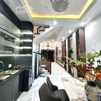 Nhà Mặt Phố Trần Nhân Tông, 7,9 Tỷ, 60M2, 4 Tầng, 5 Phòng Ngủ Pháp Lý Đầy Đủ, Giá Tốt, Uy Tín