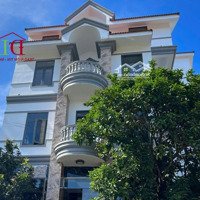 Bán Khách Sạn Đang Hoàn Thiện 22 Phòng, 2 Mặt Tiền Đường Cô Giang Diện Tích 388M2 Giá Bán 33,5 Tỷ Tl