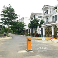 Bán Biệt Thự Kdc T30 - 6B Intresco.diện Tích200M2, 3 Lầu, Nhà Mới Tinh Cần Bán Giá Bán 14,2 Tỷ Liên Hệ: 0937777279