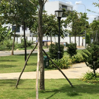 Bán Biệt Thự Kdc T30 - 6B Intresco.diện Tích200M2, 3 Lầu, Nhà Mới Tinh Cần Bán Giá Bán 14,2 Tỷ Liên Hệ: 0937777279