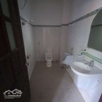 Nhà 2 Tầng Đường Lý Thường Kiệt - 3 Phòng Ngủ