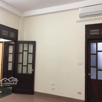 Cho Thuê Nhà 45M2X4 Tầng Tại Hoàng Quốc Việt, Ô Tô Cách Nhà 15M. 15 Triệu