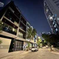 Bán Nhà Mặt Tiền Phú Mỹ Quận 7 - 4 Tầng Ngang 5 Bề Thế - 80M2 Khu Dân Trí Cao - Chỉ 13.15 Tỷ