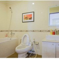 Ngộp Tiền Bán Ch Flemington Q11-82-Có Sổ Hồng- View Thành Phố Thoáng Mát-2Pn