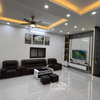 Bán Nhà Phố Hồng Tiến. 65M2 * 4 Tầng * 9,2 Tỷ. Full Nội Thất, Gần Phố.