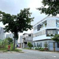 Bán Nhà 70m2(5 x14 ), Cạnh Vinhome, Nguyễn Xiển, Q9, Dòng tiền 6tr/th ,Chỉ 4.3 Tỷ TL