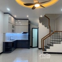Hiếm!!! Bán Gấp Nr Phố Việt Hưng, 35M2, Ngõ Nông Thoáng, 15M Ra Mặt Phố Oto Tránh, An Sinh Đỉnh Cao