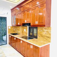 Nhà 50M Xây 6 Tầng, Thang Máy, Ô Tô, Full Nội Thất Ở Nguyễn Văn Cừ, Gia Thụy, Long Biên 9.55 Tỉ