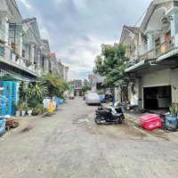 Cần Bán Nhà Đông Hòa Dĩ An Gần Thủ Đức