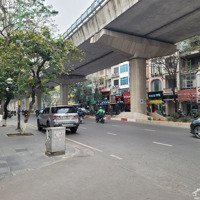 Bán Nhà Trung Tâm Cầu Giấy, 45M2, 5 Tầng, Lô Góc, Ngõ Ô Tô, Gần Công Viên, Ga Tàu Điện, Nhà Dân Xây