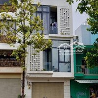 Bán Nhà Mặt Tiền Ngay Ngã Sáu Cộng Hòa - Quận 3 - (4X15M) - 3 Tầng - Hđt: 100 Triệu/Th - Giá: 24 Tỷ