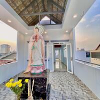 NHÀ MỚI Ở NGAY - 4 TẦNG BTCT - SÂN THƯỢNG - 4 X 21(85M2) - ÂU DƯƠNG LÂN P3 Q8 - GIÁ 7. X TỶ.  Mô tả: + Kết cấu 1 trệt 3 lầu sân thượng trước và sau tổng có 6 PN, 4 WC.
