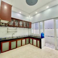 NHÀ MỚI Ở NGAY - 4 TẦNG BTCT - SÂN THƯỢNG - 4 X 21(85M2) - ÂU DƯƠNG LÂN P3 Q8 - GIÁ 7. X TỶ.  Mô tả: + Kết cấu 1 trệt 3 lầu sân thượng trước và sau tổng có 6 PN, 4 WC.