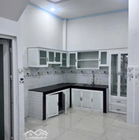 Bán Nhà Trệt Lầu Sân Xe Hơi Gần Chợ Dĩ An , Cụm Trường Học Dĩ An 1,2,3 Phường Dĩ An