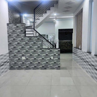 Bán Nhà Trệt Lầu Sân Xe Hơi Gần Chợ Dĩ An , Cụm Trường Học Dĩ An 1,2,3 Phường Dĩ An