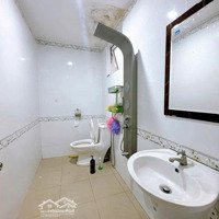 Bán Nhà Phố Vị Trí 2 Nguyễn Ái Quốc Sau Lưng Pccc Ngay Ngã 4 Tân Phong . Giá Chỉ 3Tỉ650