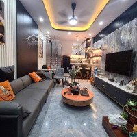 -Nhà Đẹp Giá Nét _ Hàng Hiếm _ Trần Quốc Hoàn - Cầu Giáy_ Xem Là Mê _ Xách Vali Dọn Về