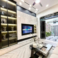 Siêu Phẩm 3 Tầng 3 Mê, Kiệt Lê Độ Full Nội Thất, Tiện Ích Xung Quanh Đầy Đủ