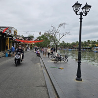 Bán Căn Nhà Trung Tâm Phố Cổ Hội An. Căn Nhà Hai Tầng Thiết Kế Tuyệt Đẹp Theo Lối Kiến Trúc Phố Cổ