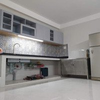 Cho Thuê Nhà 1 Trệt 1 Lầu 2 Phòng Ngủ4,5X16M Hẻm Xe Hơi 749 Huỳnh Tấn Phát Quận 7