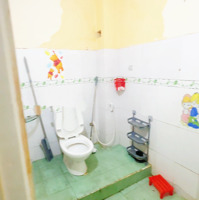 Mặt Tiền Khu Bàn Cờ Nguyễn Sơn & Khu Họ Lê 4X20M Cấp 4 Lửng Đúc 3 Phòng Ngủ12 Triệu
