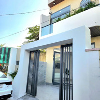 Cần Bán Nhà Đầy Đủ Nội Thất Cạnh Bên Trường Tiểu Học Suối Hiệp 1 Đường Oto