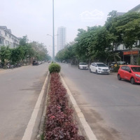 Chủ Fo Bán Toà 7 Tầng Mặt Phố, Sổ Vuông Đường Hoàng Quốc Việt. Giá Chỉ Hơn 400 Triệu/M2