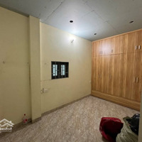 Bán Nhà Phố Giang Văn Minh 25M2 5 Tầng 4 Tỷ