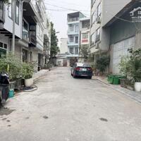 Bán 90m2 nhà 5 tầng ngõ 74 Phố Gia Thượng, Long Biên. Ngay sát Khai Sơn Hill và Trường Quốc Tế Pháp