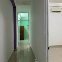 Cho thuê nhà MT đường 30m An Dương Vương, Mỹ An gần sông, nhà rộng 5 phòng, 110m2