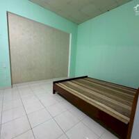 Cho thuê nhà MT đường 30m An Dương Vương, Mỹ An gần sông, nhà rộng 5 phòng, 110m2
