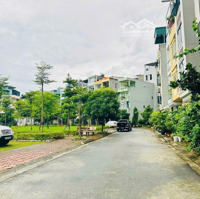 Bán Đất Thạch Bàn, Vỉa Hè Ô Tô Dừng Đỗ, Kinh Doanh. 105M2, Mt: 5M, Giá Bán 14.2 Tỷ. Gần Công Viên