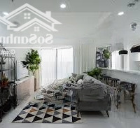Bán Chung Cư F4 - Trung Kính, Diện Tích: 82M2, 2 Phòng Ngủ, Giá: 5.6 Tỷ. Liên Hệ: 0379455020