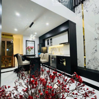 Siêu Phẩm Lò Đúc Lô Góc Thang Máy Kinh Doanh Đỉnh.