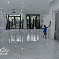 Cho Thuê Nhà Liền Kề Ngõ 100 Dịch Vọng Hậu - Cầu Giấy. Diện Tích: 110M*6T, 1 Hầm,Mt 5M.giá 65 Triệu/Th