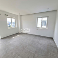 Bán Nhà Lô Góc Mega Village Khang Điền, 130M2, Ngang Bề Thế 9.5M, 3 Tâng, Hoàn Thiện Cơ Bản