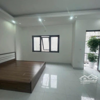 Ông Anh Nhờ Bán Căn Nhà Mới 5 Tầng Giá Rẻ Nhất Khu Vực Thạch Bàn