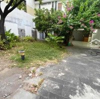 Cho Thuê Nhà Mặt Tiền Sân Vườn Rộng Đường Thanh Sơn, Vị Trí Cực Sầm Uất