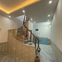 Nhà Mới Kính Coong Âu Cơ Nội Thất Cơ Bản,Diện Tích41M2, 3 Tầng,Mặt Tiền3.9M Giá Chào Nhỉnh 3Tỷ Tây Hồ