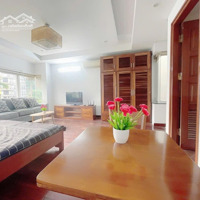 Cho Thuê Phòng View Hồ Ở Âu Cơ, Tây Hồ. Có Tivi, Máy Giặt Riêng