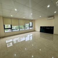 CHo thuê sàn văn phòng tầng 2 80m2 giá 8tr tại Vinhomes Marina