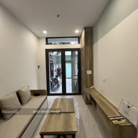 Bán Nhà Trung Tâm Hà Đông, Phố Lê Lợi, Sân Cực Rộng, Nhà Xây 4 Tầng, Full Nội Thất, Giá Chỉ 3,6 Tỷ