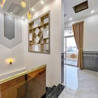 Nhà 1 trệt 2 lầu cặp bên bệnh viện Đa Khoa Trung Ương