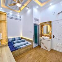 Nhà 1 trệt 2 lầu cặp bên bệnh viện Đa Khoa Trung Ương