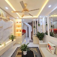 Căn Nhà Siêu Hot. Chỉ 3,95Ty - Hàng Xóm Kđt Việt Hưng . Tặng Full Nội Thất Khách Mua