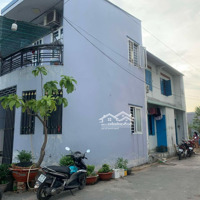 Cần Bán Lô Góc 2Mt 50M2 - Có Sẵn Nhà Cấp 4 - Phía Sau Chợ Đầu Mối Thủ Đức - Đường Oto - Kdc Bàn Cờ