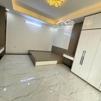 Bán Nhà Thạch Bàn 31M2 5Tmặt Tiền4.5M Ô Tô Đỗ Cửa Gần Chợ Đồng Dinh