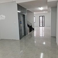 Cho Thuê Bt Kdc Him Lam Q7 Dt: 5X20M Giá Thuê 60 Triệu/Tháng Có Thang Máy Vị Trí Đẹp Liên Hệ: 0911775888